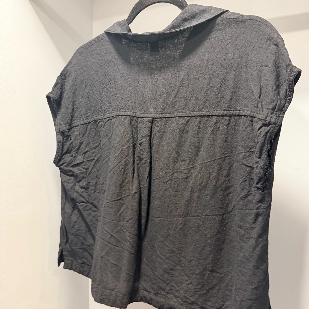 Old Navy Black Women's Blouse - Picture 3 of 3